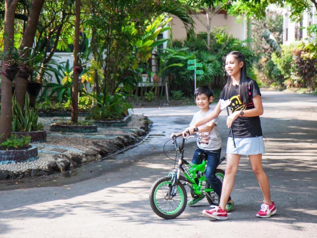 Chayada Garden House And Resort Hotel Nakhonratchasima Esterno foto