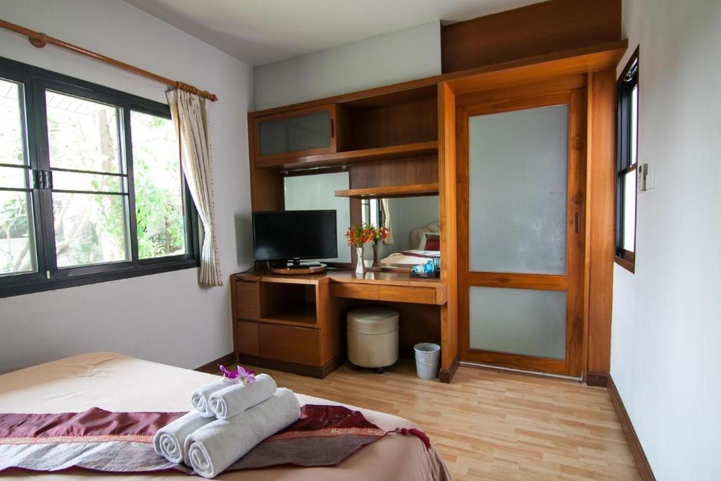 Chayada Garden House And Resort Hotel Nakhonratchasima Esterno foto