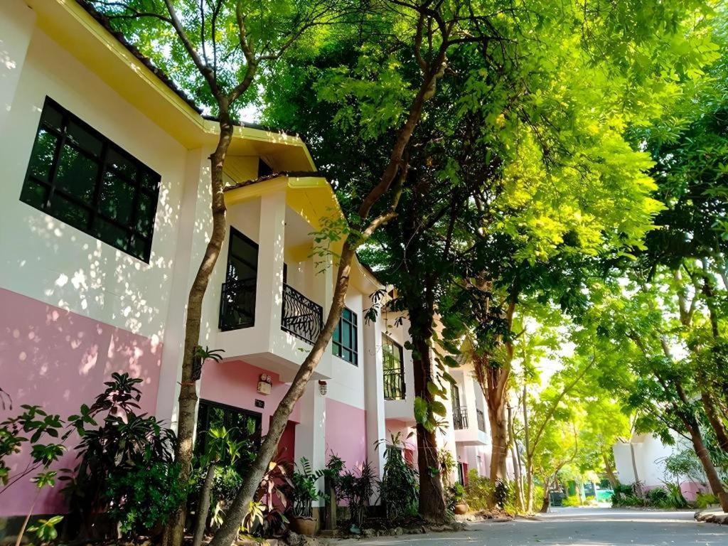 Chayada Garden House And Resort Hotel Nakhonratchasima Esterno foto